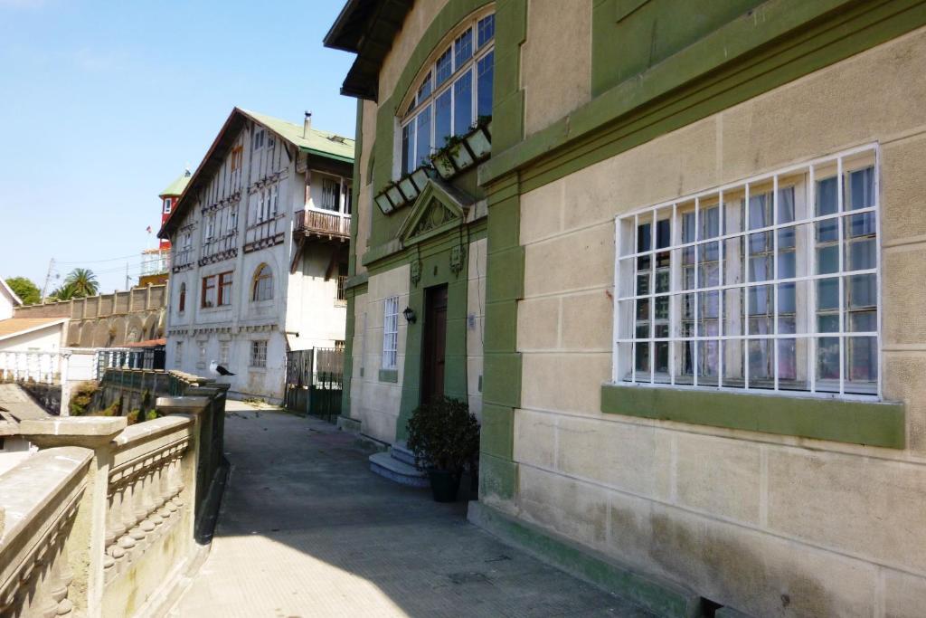 B&B Patrimonial Little Castle Винья-дель-Мар Экстерьер фото